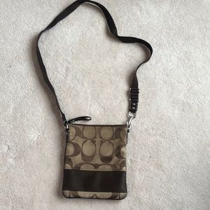 Coach crossover purse